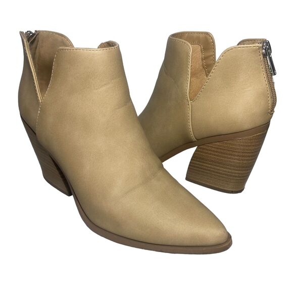 SODA Women's Chunky Heel Tan Beige Ankle Boots Booties Size 6.5 Pointed Toe Zip - Picture 1 of 13
